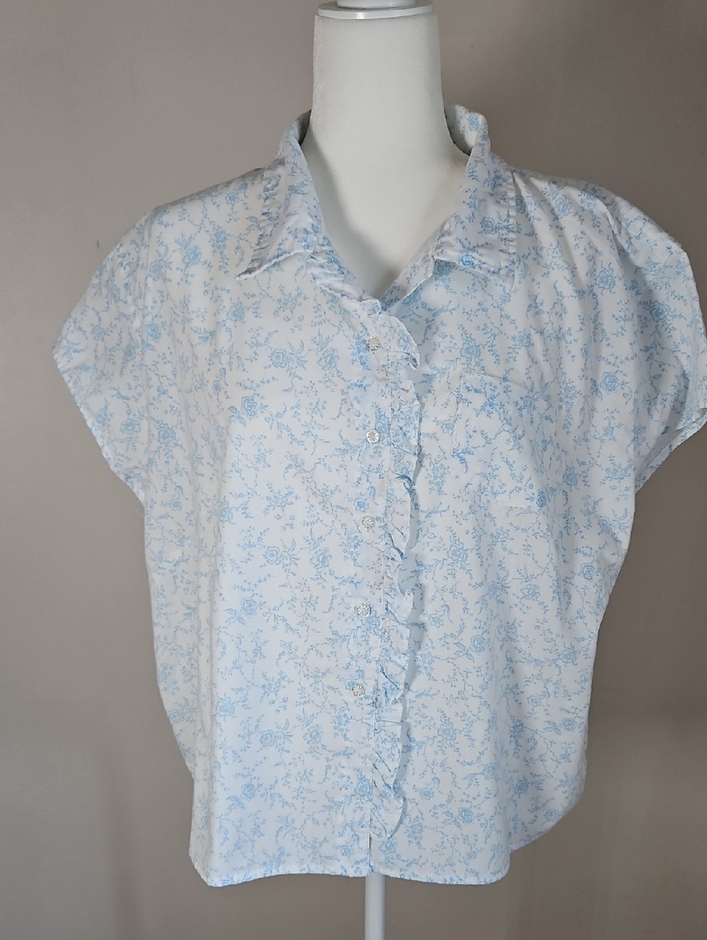 Laura Ashley 2X Short Sleeve Flower Shaped Button Sleep Shirt Toile Ruffle